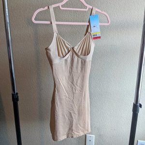 NWT Spanx Lovely Lifters Slip